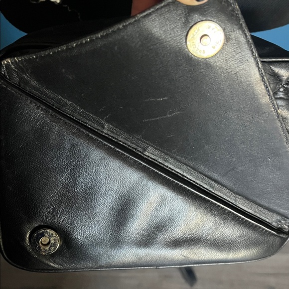 Inspired Leather Crossbody Bag - Picture 7 of 10